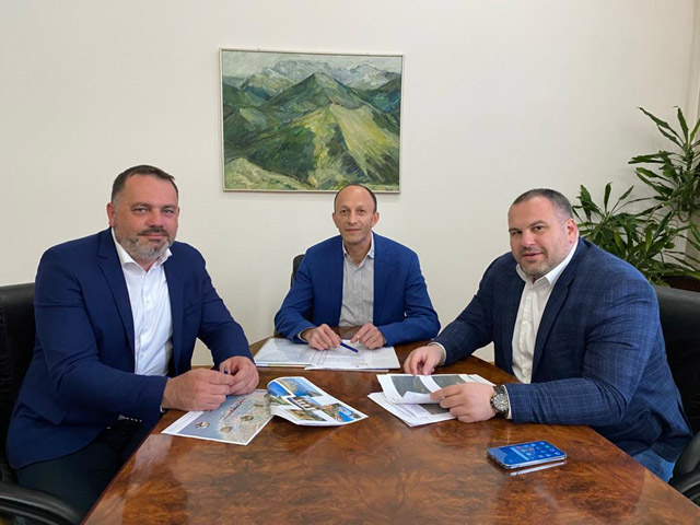 Šulentić, Petry i MArković na današnjem razgovoru                                                                                                                                                                                                         